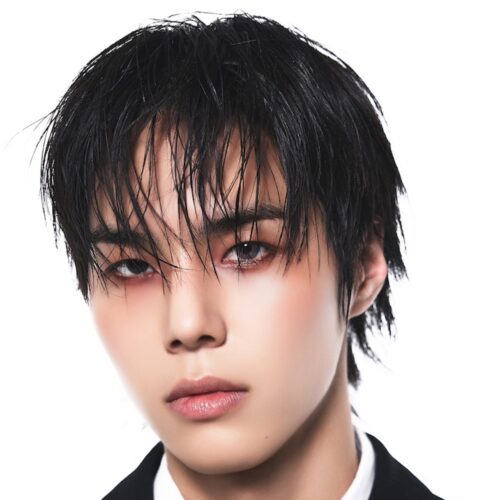 82MAJOR ソンイル ポラロイド Profile | 82MAJOR JAPAN official site